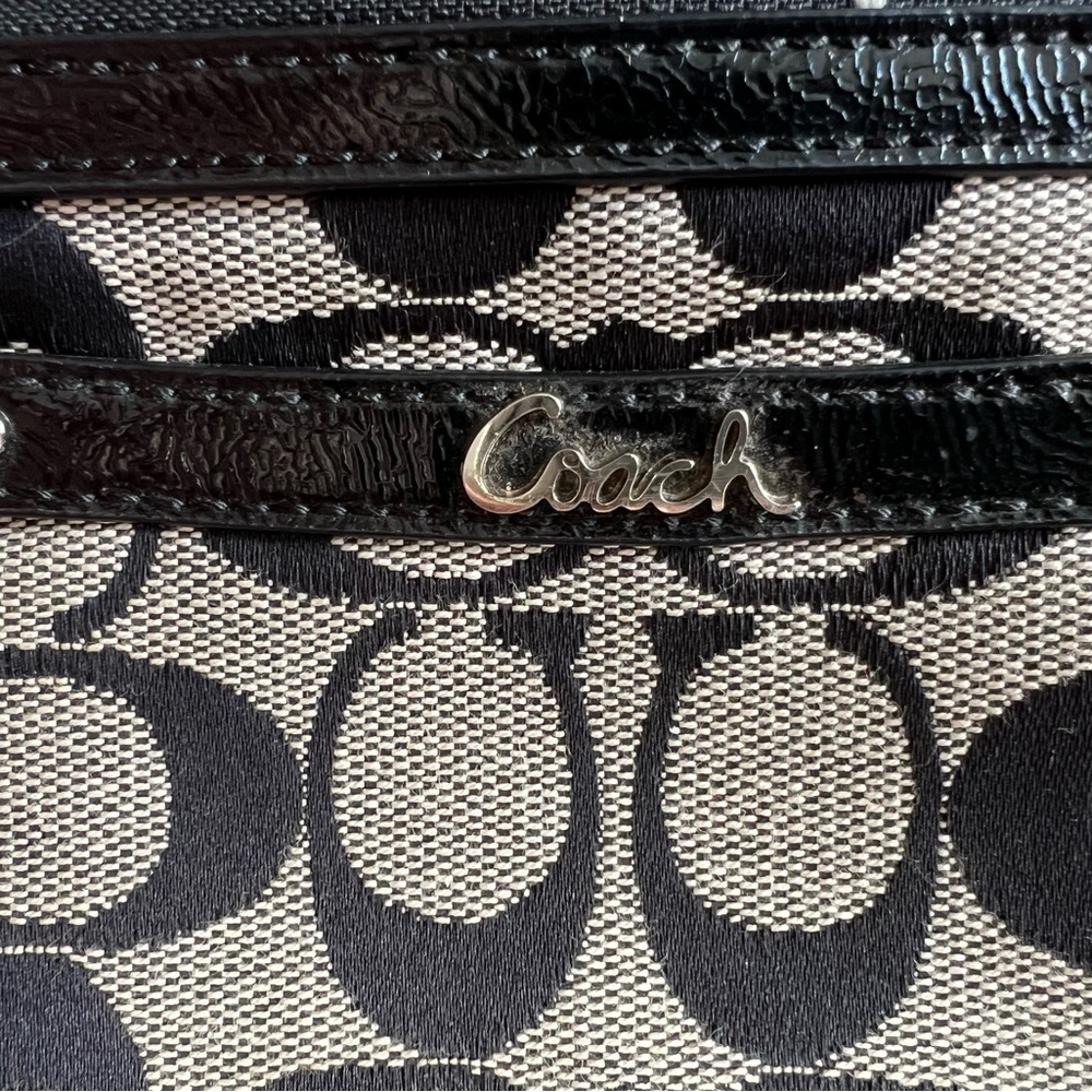 Coach classic Signature Monogram Wristlet Black and Gray - Picture 4 of 6